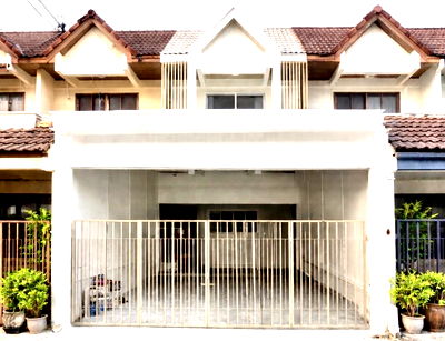 ทาวน์โฮม กรุงเทพมหานคร : 🏡 ขายทาวน์โฮม 2 ชั้น หมู่บ้านสินสุข ซอยนวลจันทร์ 36 แยก 14  รีโนเวทใหม่ทั้งหลัง📍