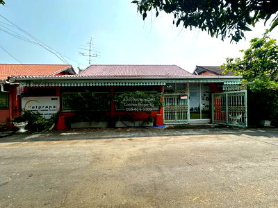 Houses for sale : For Sale House , Kittiniwet , wide frontage , Hua Mak , Bang Kapi , Bangkok , CX-143397 ✅ Live chat with us ADD LINE @connexproperty ✅