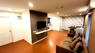 Condos for sale : Lumpini Condo Town North Pattaya - Sukhumvit 2 BR for Sale