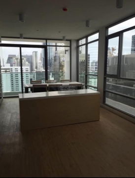 เช่าคอนโด   ไซมิส สุรวงศ์ MRT-สามย่าน สี่พระยา เขต บางรัก กรุงเทพ CX-91121 ✅ ทักไลน์ @connexproperty ตอบทันที ทีมงานมืออาชีพ ✅