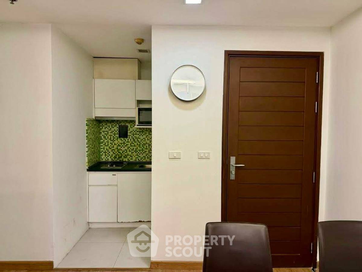 picture 18th-Floor 2-BR Condo At Thru Thonglor, Bang Kapi (ID 2633689) - 12/14