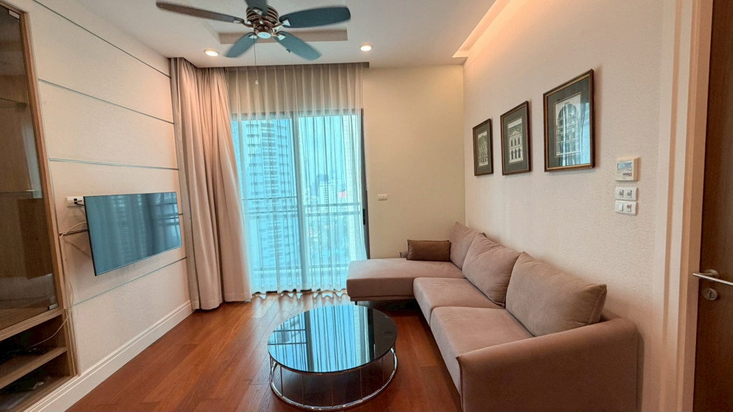 Condo for rent, Bright Sukhumvit 24, large 73 sq.m., 1 bedroom, 1 bathroom, near BTS Phrom Phong.