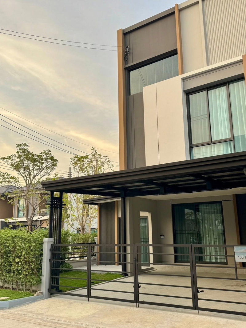 ทาวน์โฮมให้เช่า : ND0081   ให้เช่า Pleno สุขุมวิท–บางนา 4   2.5 ชั้น บ้านใหม่ สภาพสวยมาก