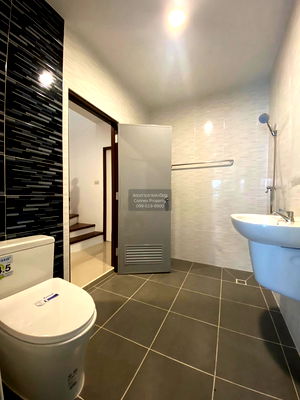 Townhouses for sale Phutthamonthon Sai 3 Road  : For Sale Townhouse/Townhome  , Baan Pongsirichai 4 Phetkasem 81 , newly renovated , Nong Khang Phlu , Nong Khaem , Bangkok , CX-104104 ✅ Live chat with us ADD LINE @connexproperty ✅