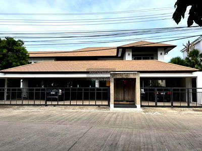 Houses for sale MRT Lat Phrao 101  : For Sale House , Private Nirvana Residence , MRT-Ladprao 83 , Khlong Chan , Bang Kapi , Bangkok , CX-133516 ✅ Live chat with us ADD LINE @connexproperty ✅