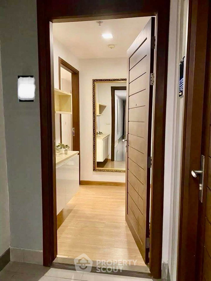 picture 18th-Floor 2-BR Condo At Thru Thonglor, Bang Kapi (ID 2633689) - 10/14