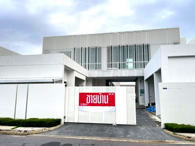 Houses for sale Mega Bangna : Single house for sale, Bang Phli, Vive Bangna, usable area 354 sq m, size 1 ngan, 18.7 sq wa, luxury house