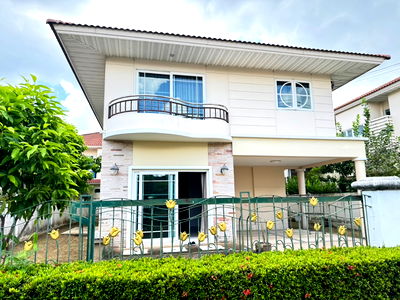 เช่าบ้านเดี่ยว เชียงใหม่ : 🏡 ให้เช่าบ้านเดี่ยว หลังใหญ่ ในโครงการคุณภาพ เดินทางสะดวก ติดถนนวงแหวนรอบ 2 ใกล้โรงเรียนนานาชาติ พร้อมเฟอร์นิเจอร์ครบชุด ทำเลดีมาก เดินทางสะดวก