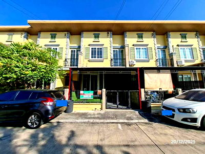 ทาวน์เฮ้าส์ สำหรับขาย โกลเด้นทาวน์ รังสิต - คลองสาม คลองสาม คลองหลวง ปทุมธานี