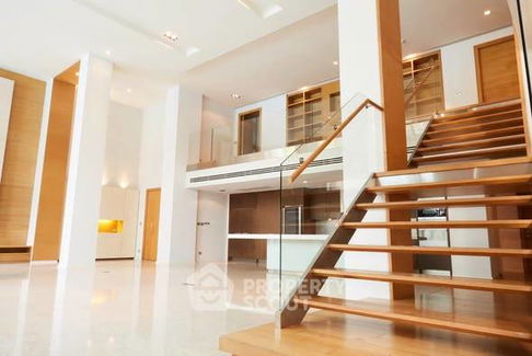 คอนโด 4-ห้องนอน ที่ ไฟคัส เลน คอนโดมิเนียม ใกล้ BTS พระโขนง (ID 2640898)