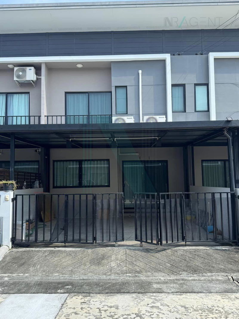 ขายทาวน์โฮม : 📌 ขายทาวน์เฮาส์ โครงการ เดอะ คัลเลอร์ส บางนา-วงแหวนฯ 3 2 ชั้น 3 ห้องนอน 2 ห้องน้ำ