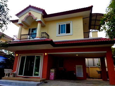 Houses for rent วิทยาลัยบริหารธุรกิจและการท่องเที่ยวกรุงเทพ : FOR RENT  HOUSE PROPERTY  19700 BAHT per MONTH