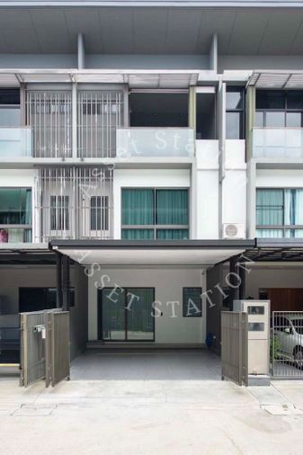 ✨🏡ขายทาวน์โฮม The Landmark Ekamai - Ramindra 3 ชั้น พื้นที่กว้าง พร้อมเข้าอยู่ทันที 💎