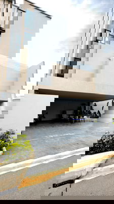 เช่าบ้านเดี่ยว กรุงเทพมหานคร : ให้เช่า วีเว่ กรุงเทพกรีฑา 4 ห้องนอน