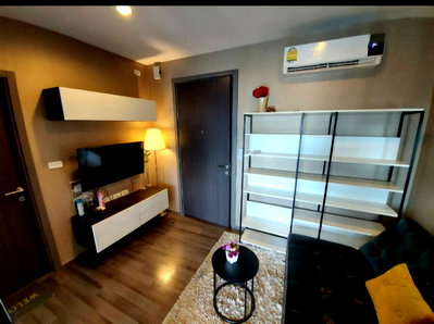 คอนโดให้เช่า : ให้ เช่าคอนโด Modern City Living at The Base Park East Sukhumvit 77 | 1 Bed Near BTS On Nut