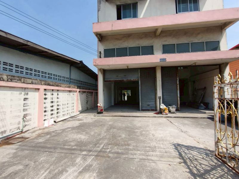 รูป ❤️💛💙 ขายตึก 2 คูหาติดกัน 71 ตร.ว. (รวม2 ห้อง)   3.5 ชั้น 📍ปากซอย มีศูนย์การค้า Sky Mall เอกชัย  ** สร้างเอง ไม่เสียค่าส่วนกลาง ** - รูปที่ 7/20