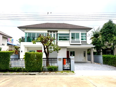 Houses for sale Big C Ratchaphruek : FOR SALE  HOUSE PROPERTY  13500000 BAHT.