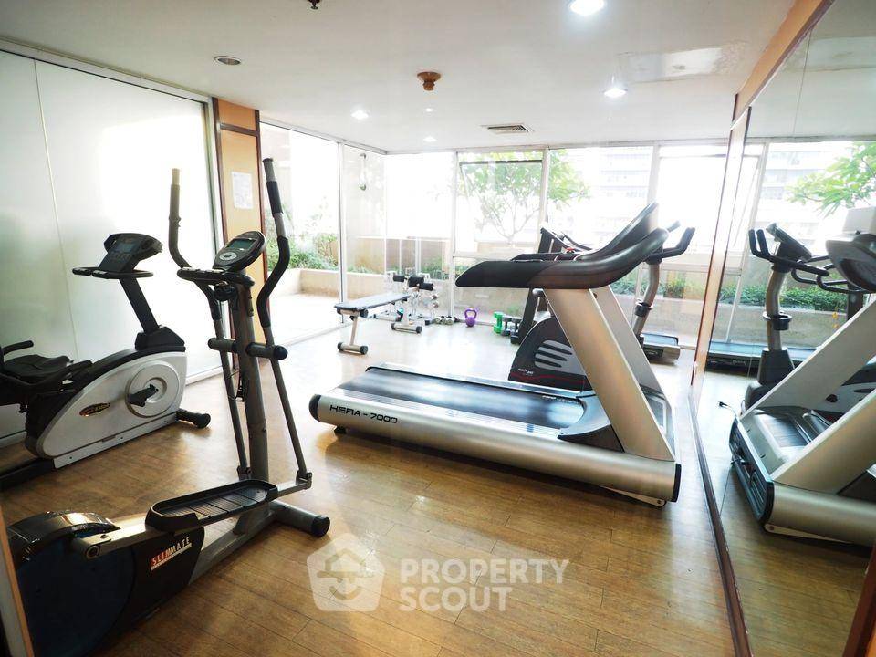 รูป คอนโด 1-ห้องนอน ที่ สีลม สวีท คอนโดมิเนียม ใกล้ BTS เซนต์หลุยส์ (ID 1327408) - รูปที่ 4/5