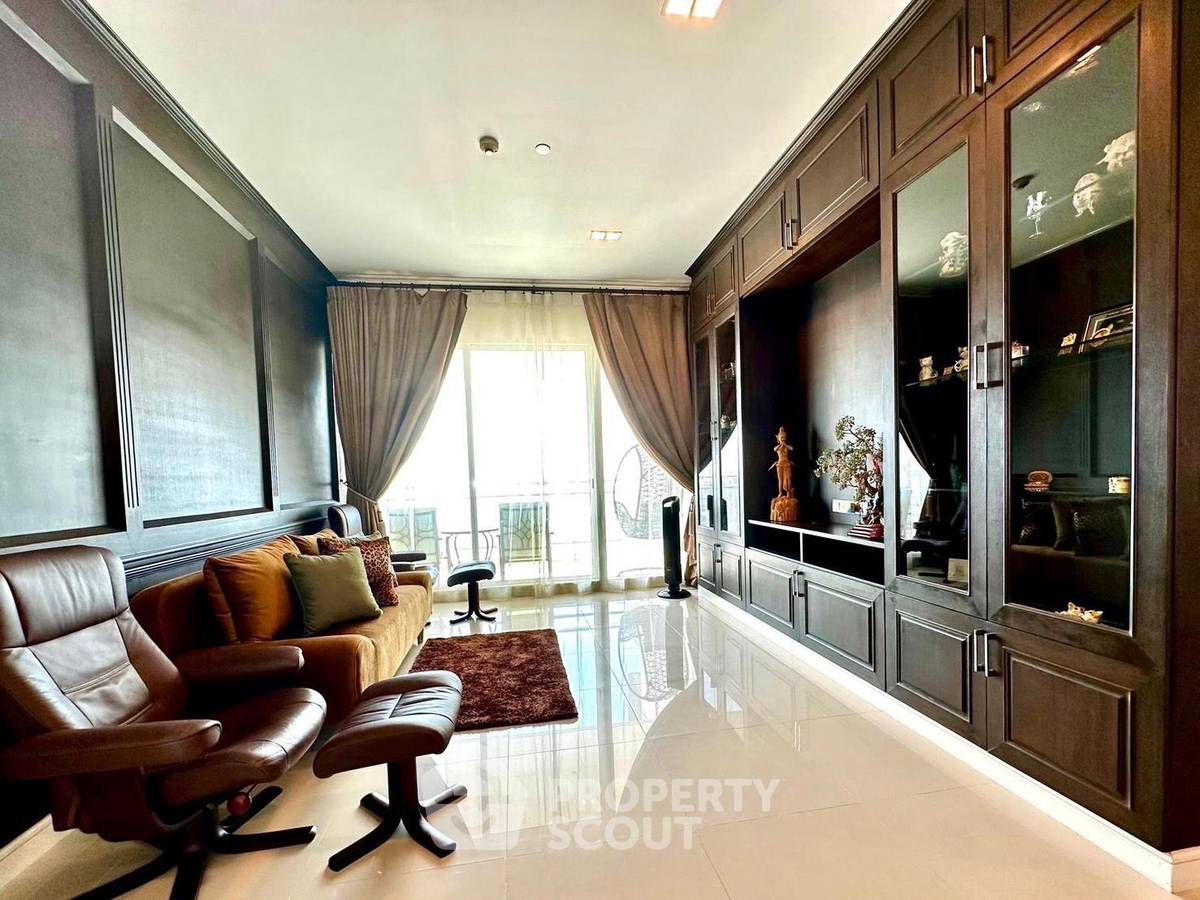 รูป คอนโด 2-ห้องนอน ที่ รีเฟล็คชั่น จอมเทียน บีช พัทยา ใกล้ เมืองพัทยา (ID 2114866) - รูปที่ 3/13