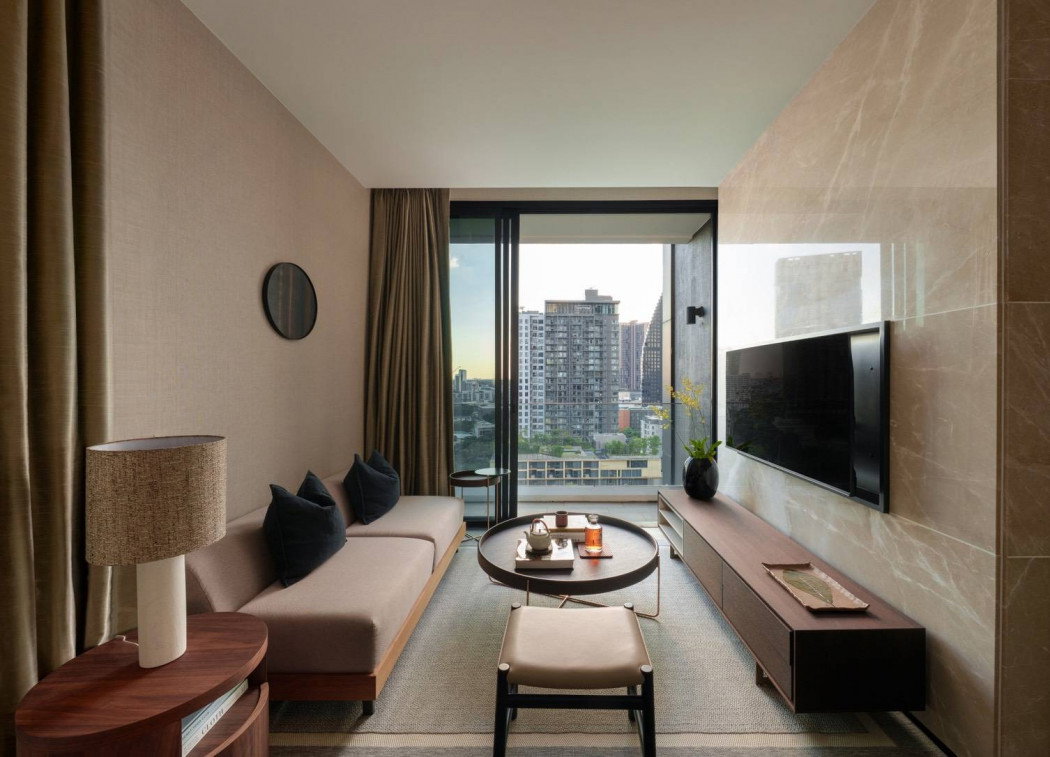 Condo for rent at The ESSE Sukhumvit 36, 72 sq m, 2 bedrooms, 2 bathrooms, 10th floor, fully furnished.