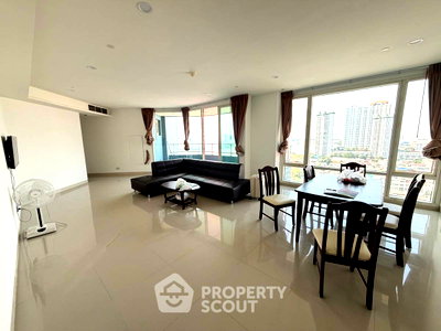 Condos for sale : 4-BR Condo at Watermark Chaophraya near BTS Krung Thon Buri (ID 2638787)