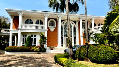 บ้านเดี่ยว เขตคันนายาว : ขายบ้านหรู รามอินทราใกล้สถานีรถไฟฟ้าสายสีชมพู หมู่บ้านเอกบุรี ขายบ้านเอกบุรี 1ไร่+0863377287