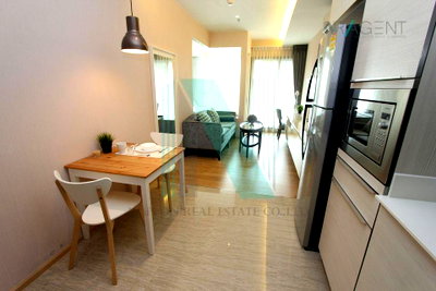 Condos for sale : For Sell Condo H SUKHUMVIT 43 Building 1, Floor ,1 bed room, Room size 39 sqm