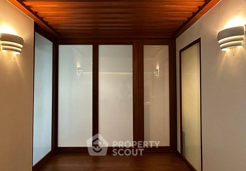 picture 2-BR Condo at Pabhada Silom Condominium near BTS Saint Louis (ID 1235655) - 8/12