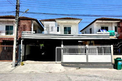 เช่าบ้านเดี่ยว ม.ศรีนครินทรวิโรฒ วิทยาเขตประสานมิตร : CR098   ลดราคา 30,000 บาท, รับระยะสั้น ให้เช่า บ้านเดี่ยวรีโนเวทใหม่ทั้งหลัง