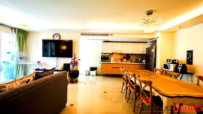 Condos for sale : 🛏️ 2 Bed - 🛁 2 Bath - 🏙️ Pool View - 🇹🇭 COMPANY name - 🏢 City Garden Pattaya - Ref: CGP24