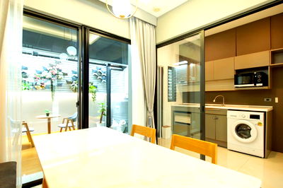 Townhouses for rent Bangkok : CR009 The Landmark Ekkamai-Ramintra Rent: 65,000 THB per month. Fully furnished with appliances.