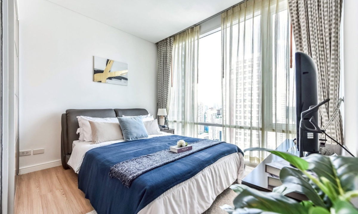 picture Fullerton condo - 2/14