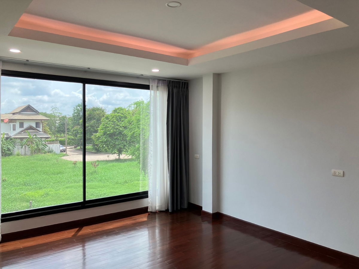 รูป บ้านเดี่ยว สไตล์พูลวิลล่า มบ.กฤษดานคร 21 จากถนนบางนา-ตราด กม.6.5 เพียง 500 เมตร เจ้าของยังไม่เคยเข้าอยู่ - รูปที่ 6/15