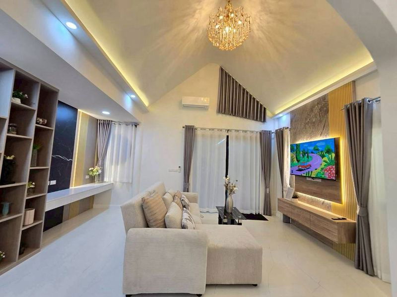 รูป ขายบ้านเดี่ยวพัทยา ซอยสยามคันทรีคลับ รีโนเวทใหม่ พร้อมเข้าอยู่ - รูปที่ 2/19