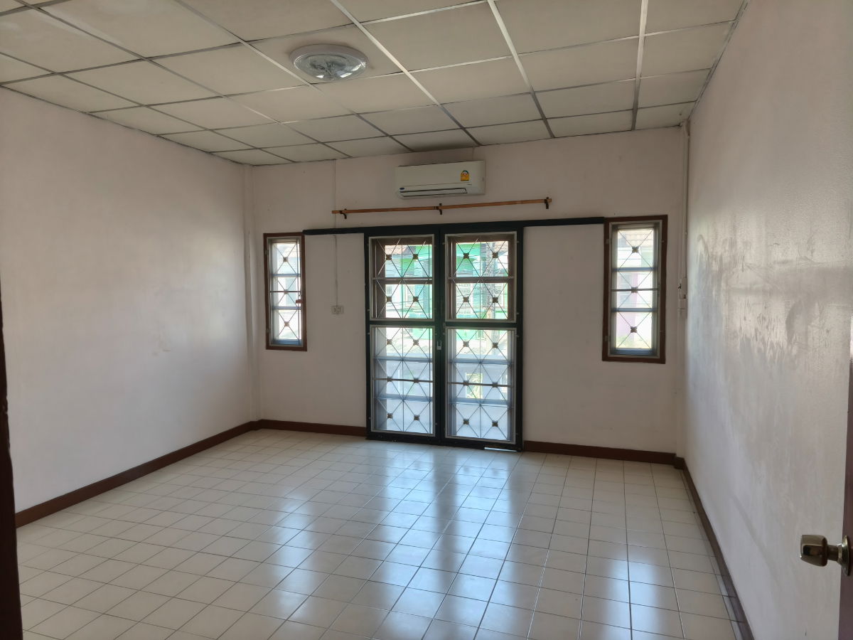 รูป ให้เช่าทาวน์เฮาส์ 2 ชั้น เลขที่ 129/60  ม.เพชรสยาม 3 ถนนบางบอน 3 (เพชรเกษม 69) - รูปที่ 6/8