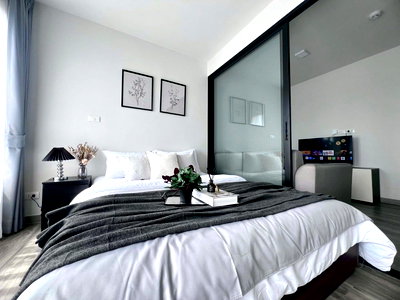 Condos for rent : Y192📌 Condo for rent: Monte RUS, brand new unit, ready to move in. Near the Dark Red Line MRT. Fully furnished with appliances.