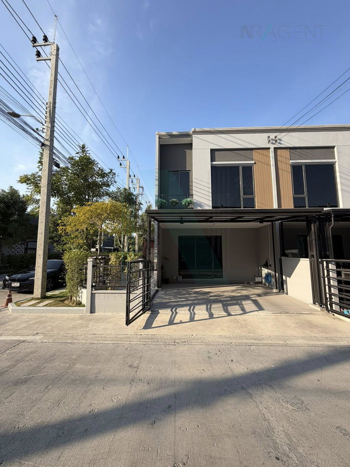 รูป 📌 ให้เช่าทาวน์เฮาส์ 2 ชั้น พลีโน่ สุขุมวิท - บางนา 2 2 ห้องนอน 2 ห้องน้ำ - รูปที่ 1/8