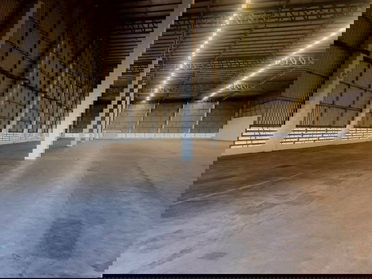 รูป ให้เช่า 2,450 ตร.มเขต free zone สีม่วงเข้มศรีราชา - รูปที่ 4/9