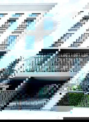 Townhouses for rent Sripatum University : [For Rent] 4-storey corner Townhome, ready to move in📍Patio Ratchayothin, near BTS Ratchayothin