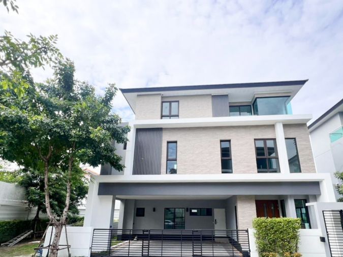 บ้านเดี่ยวพร้อมให้เช่า รายล้อมด้วยโรงเรียนนานาชาติ ใกล้จุดขึ้นทางด่วนเพียง 10 นาที 🏫