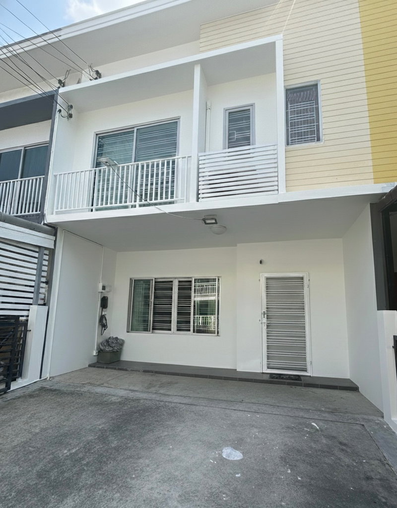 ขายทาวน์โฮม : ขายทาวน์โฮม ม.เดอะ คอนเนค แจ้งวัฒนะ ทำเลใกล้รถไฟฟ้าและอิมแพค