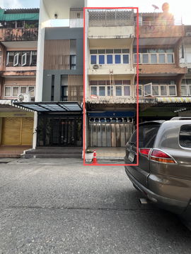 ตึกแถว ลาดพร้าว 62 ห่างจากถนนใหญ่ 100 เมตร ใกล้รถไฟฟ้า โชคชัย4 เข้าออกได้หลายทาง