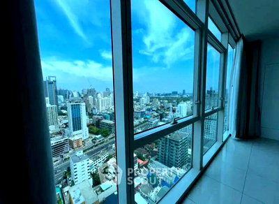 คอนโดให้เช่า : คอนโด 3-ห้องนอน ที่ แอทธินี เรสซิเด้นซ์ ใกล้ BTS เพลินจิต (ID 2434708)