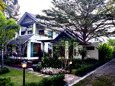 Houses for sale Khlong Luang Pathumthani : For Sale House , World Club Land , nice view , wide frontage , Khlong Sam , khlong Luang , Pathum Thani , CX-140114 ✅ Live chat with us ADD LINE @connexproperty ✅