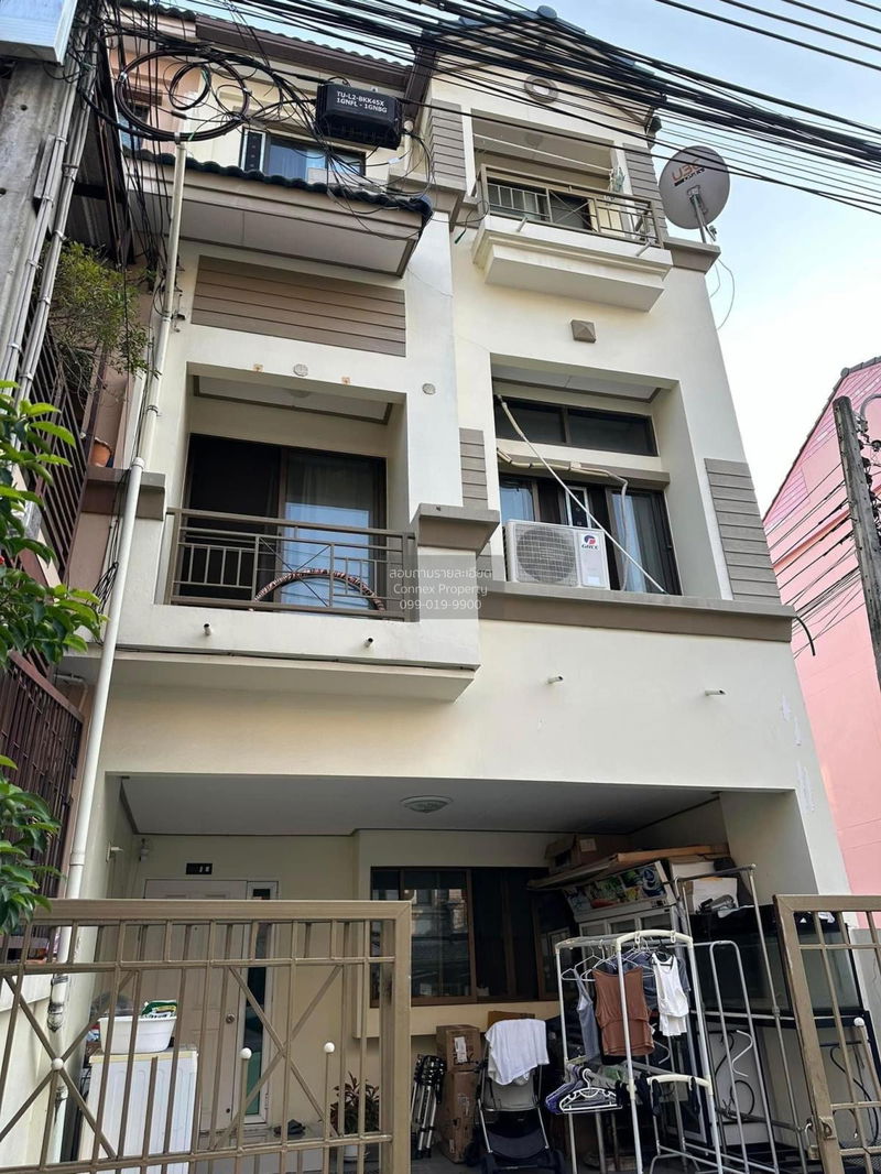 Townhouses for rent : For Rent Townhouse/Townhome  , Baan Klang Muang Ratchada - Mengjai 1 , Wang Thong Lang , Wang Thong Lang , Bangkok , CX-105105 ✅ Live chat with us ADD LINE @connexproperty ✅