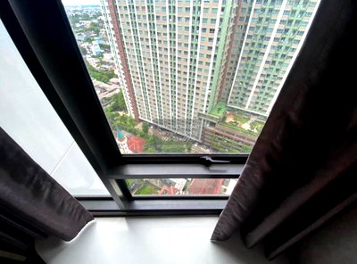 Condos for rent Phatthanakan Road : 🔥🔥🔥 For Rent Condo , Rich Park Triple Station , ARL-Hua Mak , Suan Luang , Suan Luang , Bangkok , CX-105263 ✅ Live chat with us ADD LINE @connexproperty ✅ 🔥🔥🔥