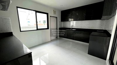 ขายบ้านเดี่ยว : ขายบ้าน  เดอะ ซิตี้ บางนา บางแก้ว บางพลี สมุทรปราการ CX-105241 ✅ ทักไลน์ @connexproperty ตอบทันที ทีมงานมืออาชีพ ✅