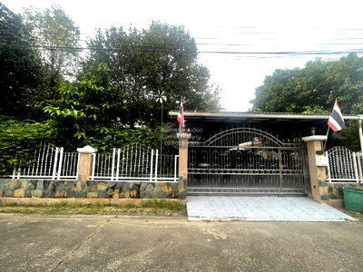 Houses for sale : For Sale House , Chonlada Bang Bua Thong , Sano Loi , Bang Bua Thong , Nonthaburi , CX-121137 ✅ Live chat with us ADD LINE @connexproperty ✅