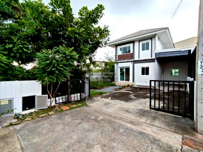 Houses for sale Bang Plee Samut Prakarn : For Sale House , Lalin Town Lanceo CRIB Teparak - Tamru , wide frontage , Bang Phli Yai , Bang Phli , Samut Prakarn , CX-124398 ✅ Live chat with us ADD LINE @connexproperty ✅