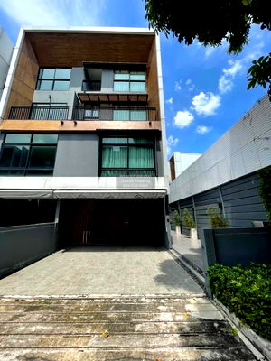 ทาวน์โฮม เขตลาดพร้าว : ขายทาวน์เฮ้าส์/ทาวน์โฮม  อาร์เด้น ลาดพร้าว 71 หน้ากว้าง ลาดพร้าว เขต ลาดพร้าว กรุงเทพ CX-133907 ✅ ทักไลน์ @connexproperty ตอบทันที ทีมงานมืออาชีพ ✅